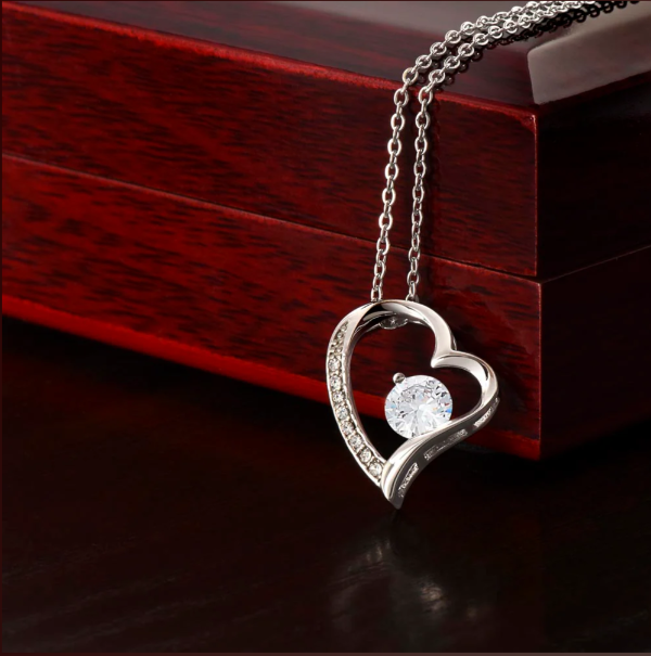 The Forever Love Necklace: A Timeless Gift