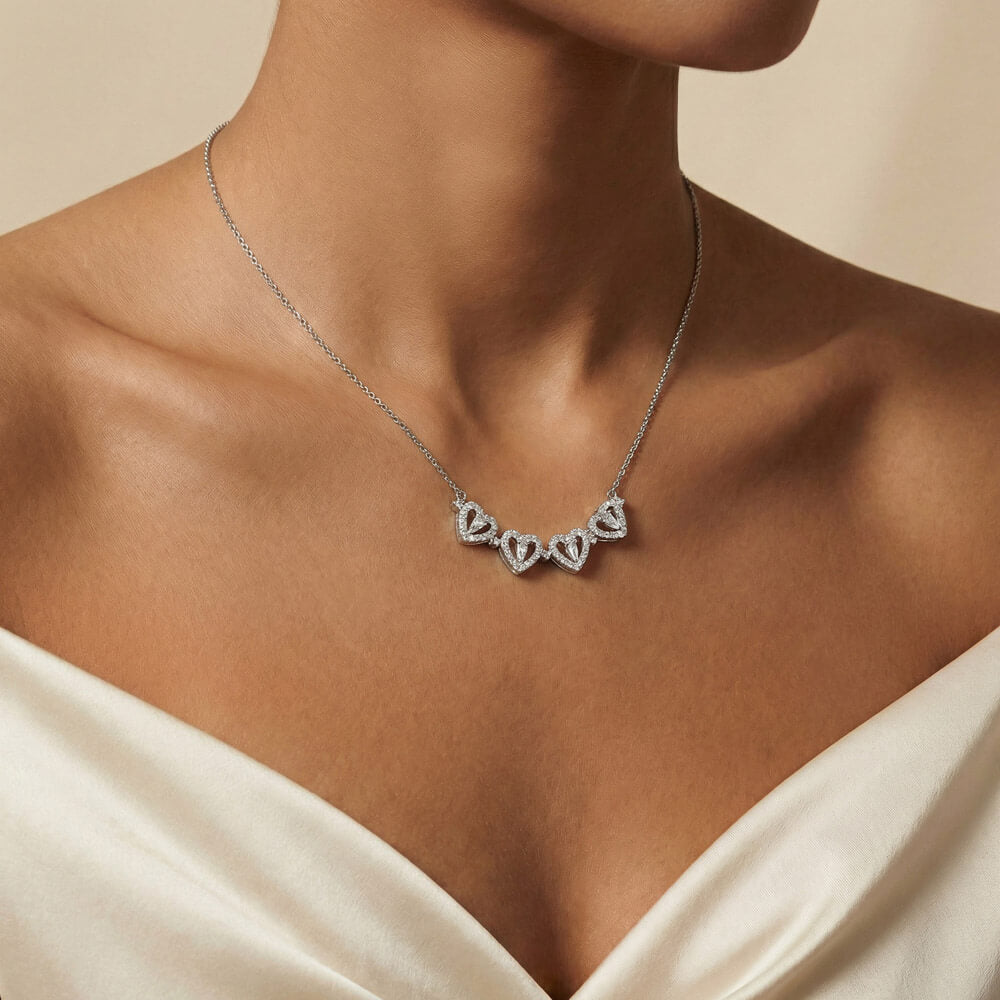 Magnetic Heart Necklace for Mom – A Timeless Gift of Unbreakable Love