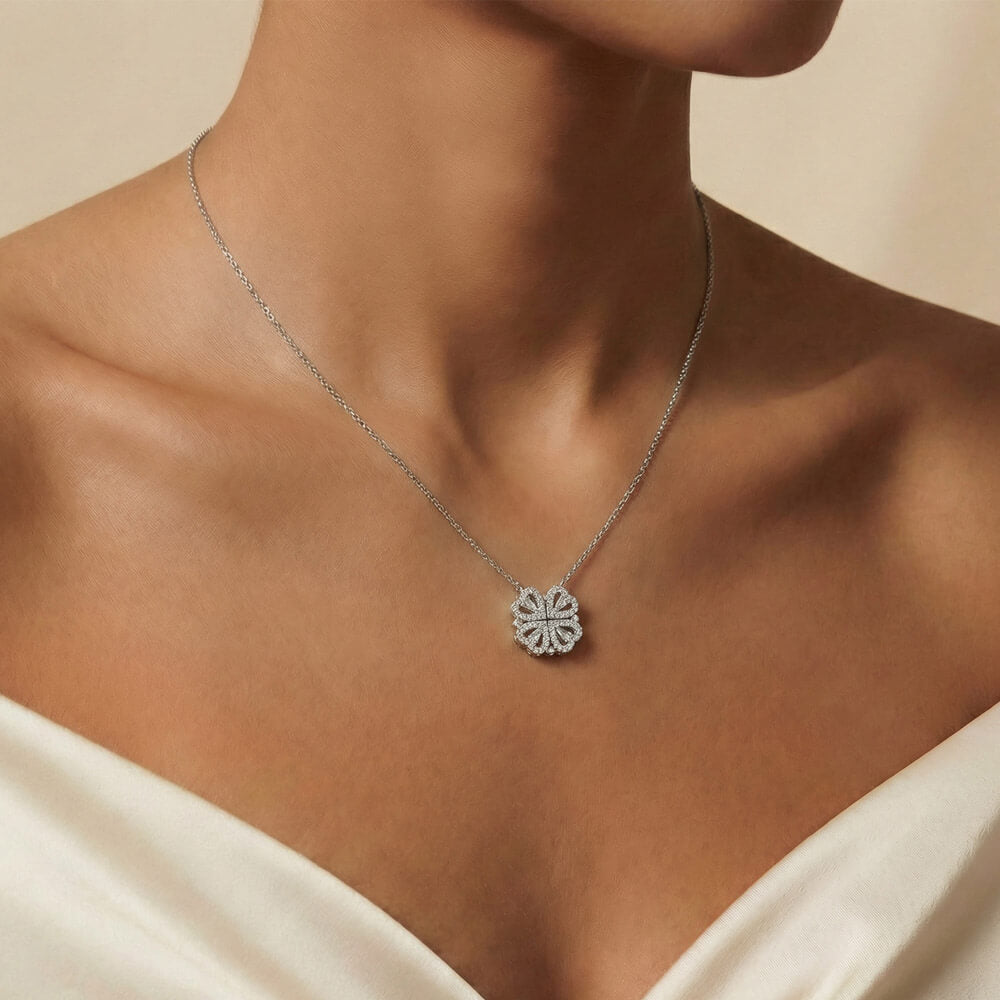 Magnetic Heart Necklace for Mom – A Timeless Gift of Unbreakable Love